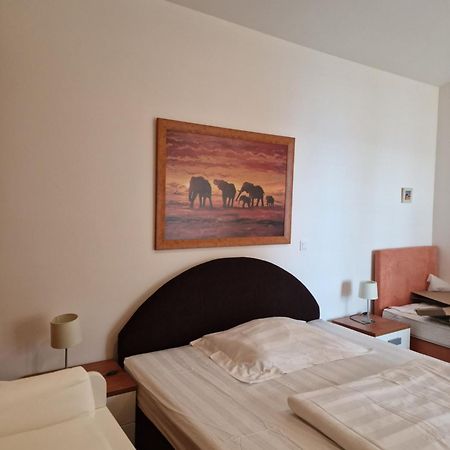 Blue Seagull - Seafront Holiday Home Нови Винодолски Екстериор снимка