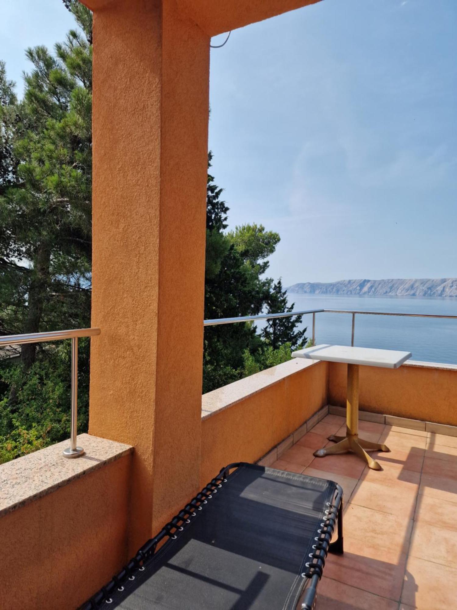 Blue Seagull - Seafront Holiday Home Нови Винодолски Екстериор снимка